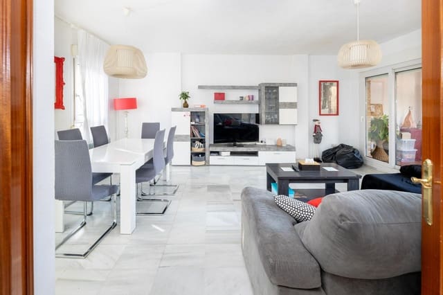 3 soveværelse Rækkehus til salg i Cenes de la Vega med swimmingpool - € 199.000 (Ref: 9565471)