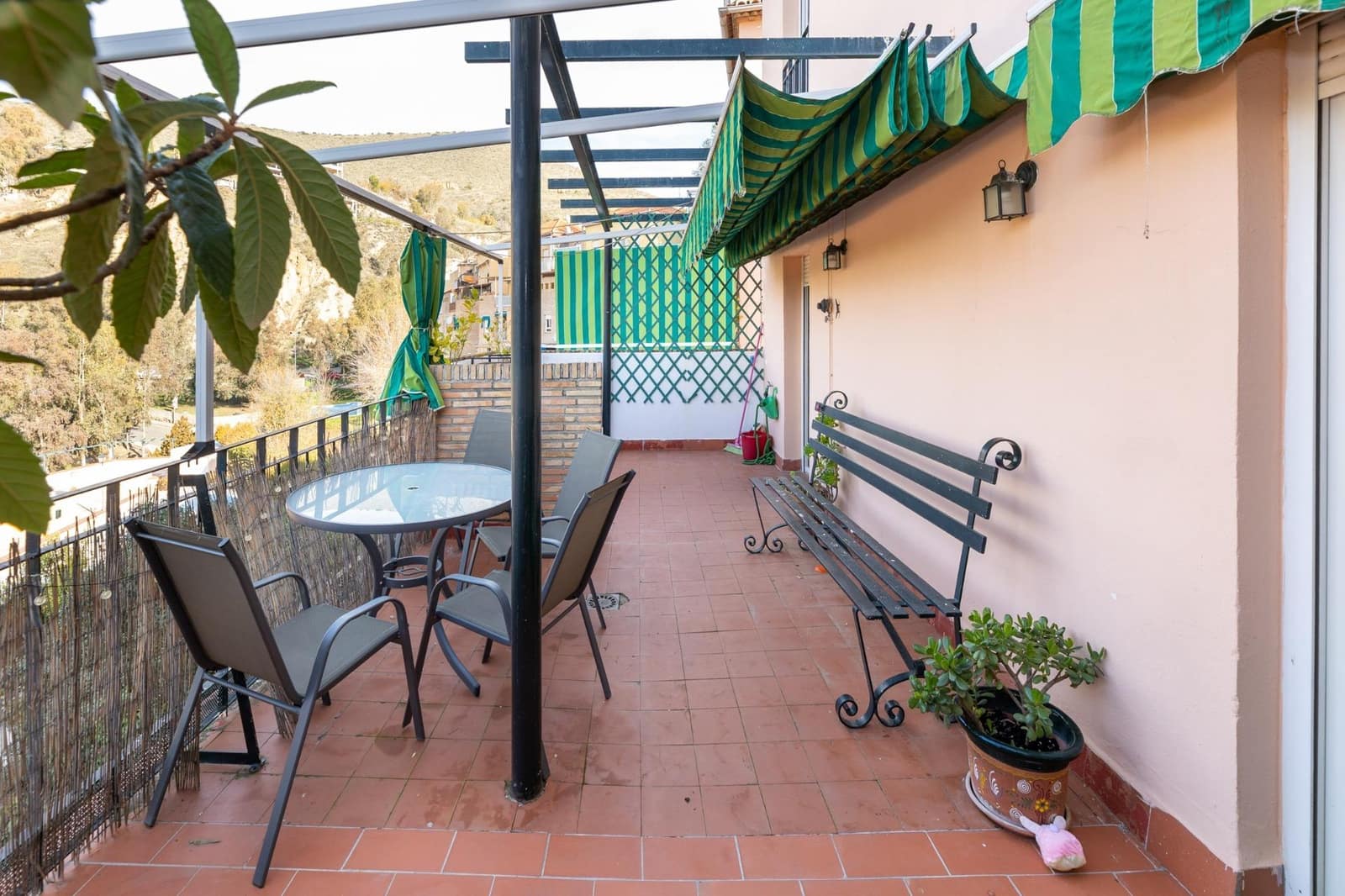 3 sypialnia Dom szeregowy na sprzedaż w Cenes de la Vega z basenem - 199 000 € (Ref: 9565471)