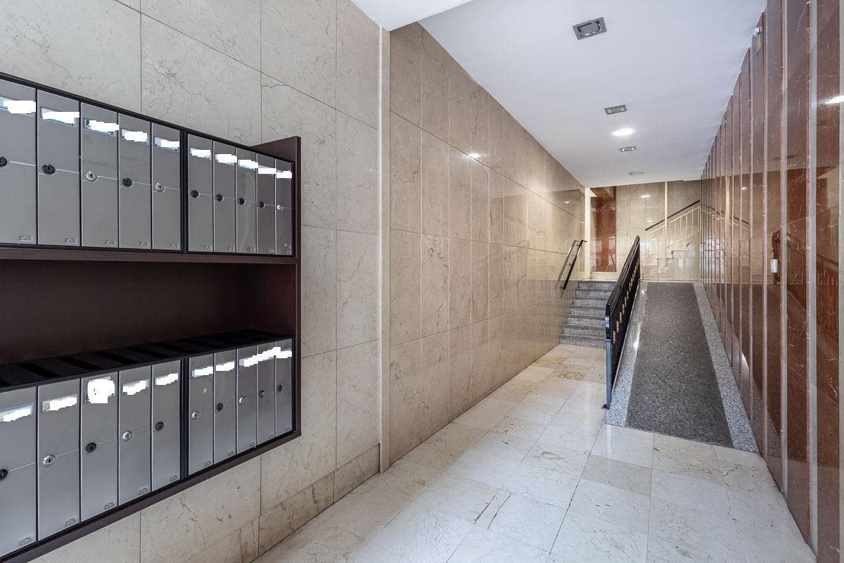 3 bedroom Flat for sale in Granada city - € 230,000 (Ref: 9569034)