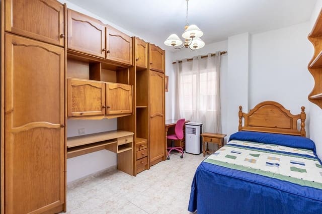 3 soveværelse Lejlighed til salg i Granada by - € 230.000 (Ref: 9569034)