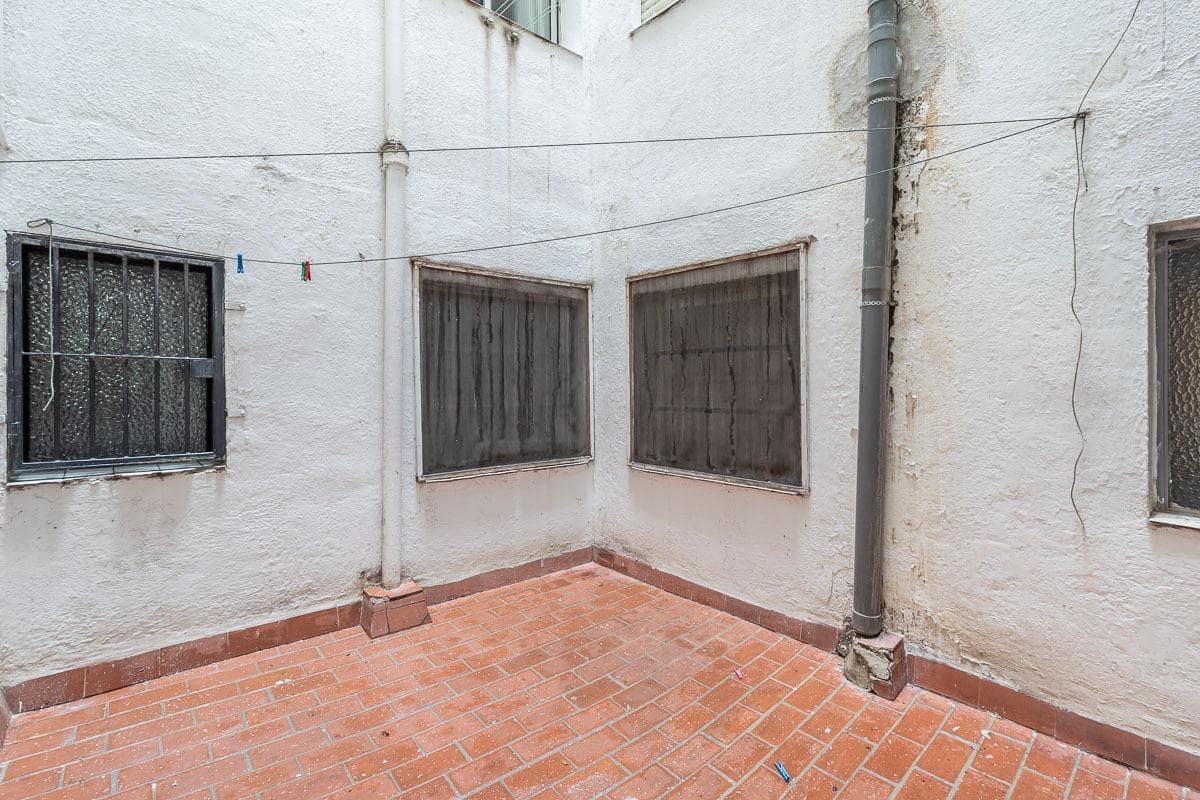 3 bedroom Flat for sale in Granada city - € 230,000 (Ref: 9569034)