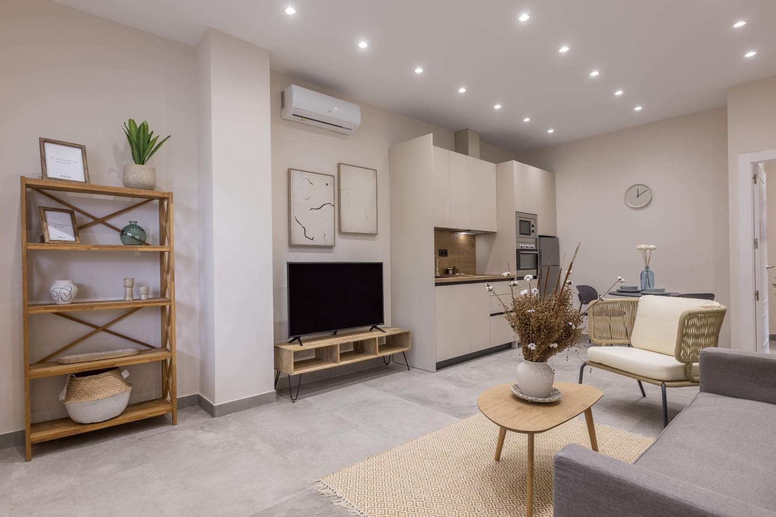 Piso de 2 habitaciones en Granada ciudad en venta - 179.900 € (Ref: 9569035)