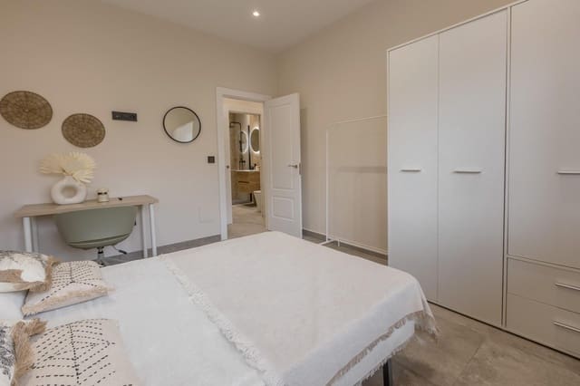 Piso de 2 habitaciones en Granada ciudad en venta - 179.900 € (Ref: 9569035)