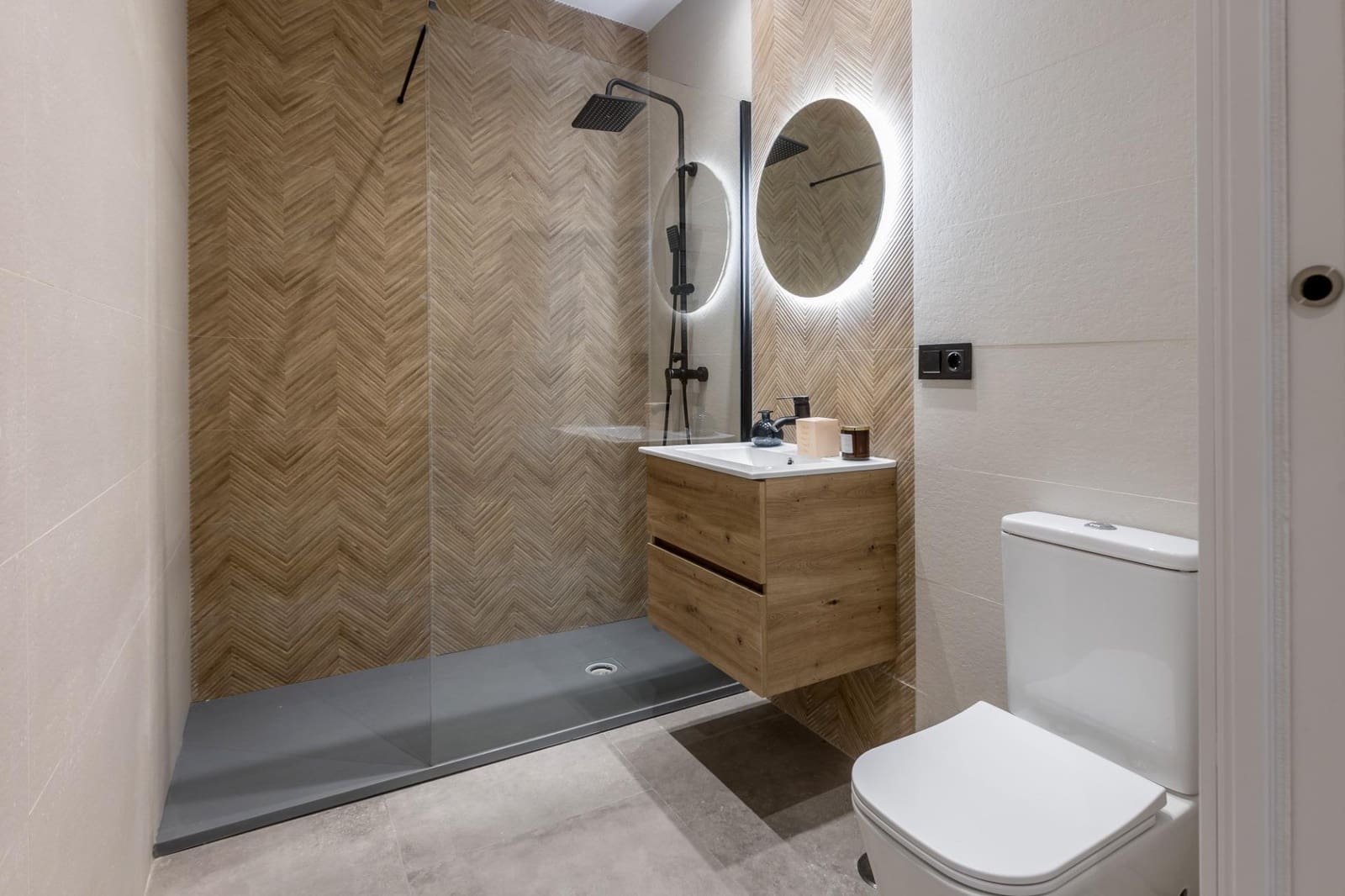 Piso de 2 habitaciones en Granada ciudad en venta - 179.900 € (Ref: 9569035)