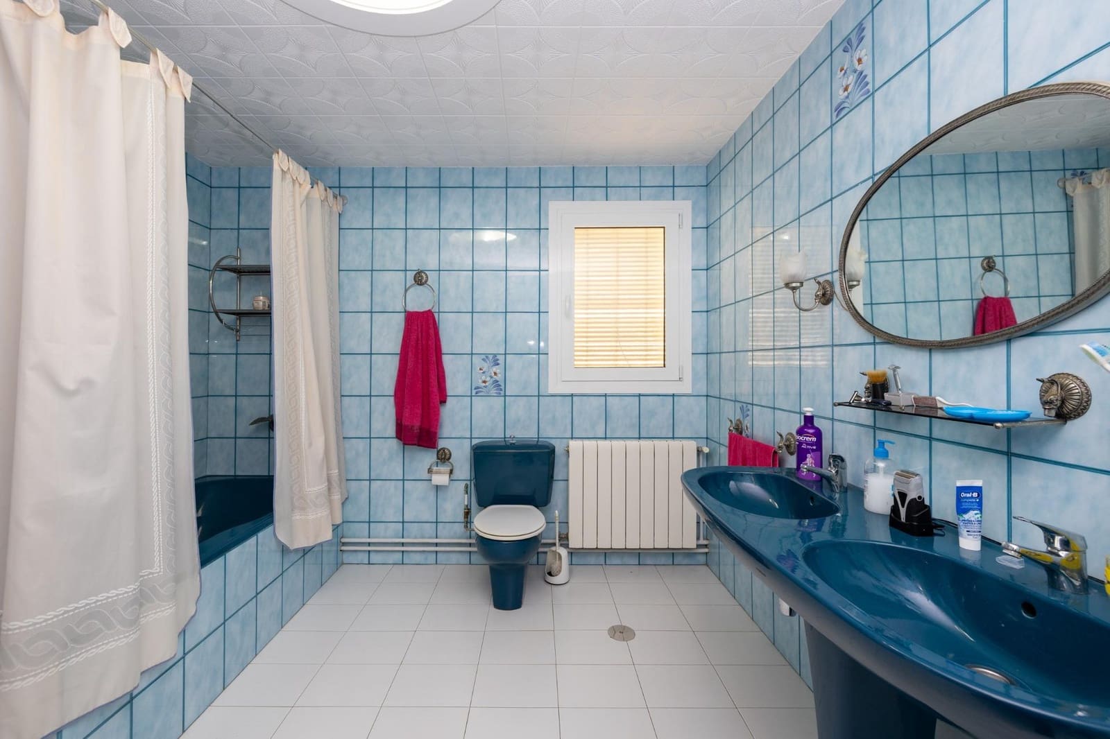 4 soveværelse Semi-Rækkehus til salg i La Zubia med swimmingpool - € 375.000 (Ref: 9569036)