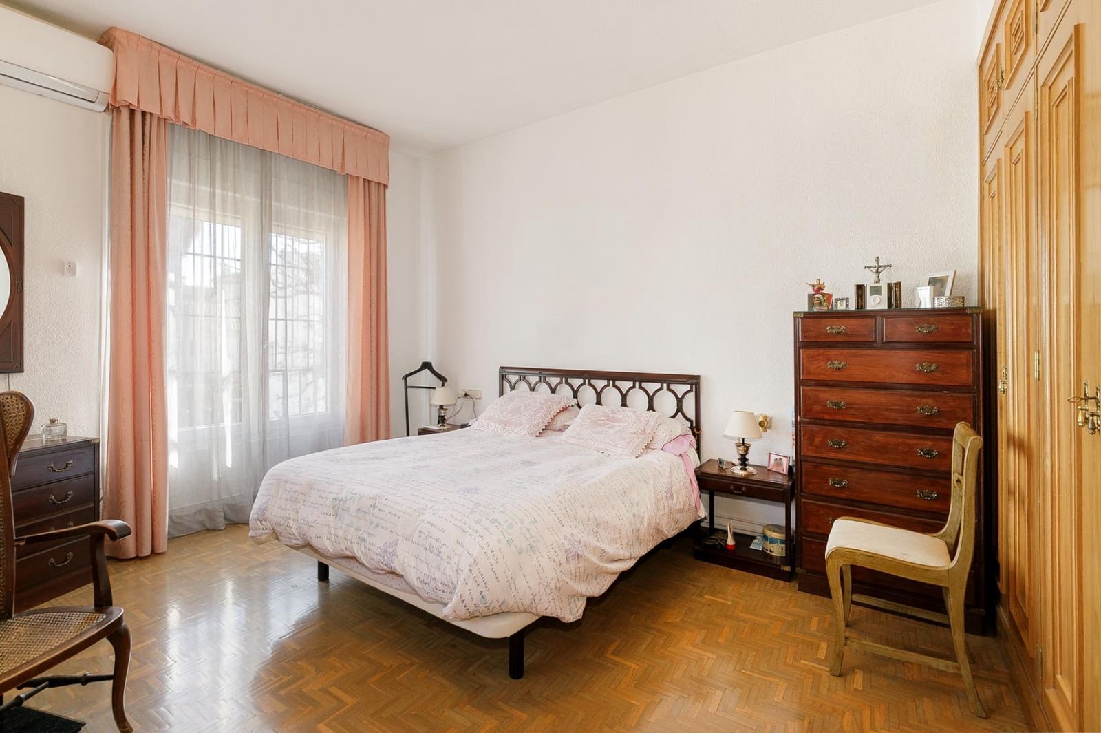 4 sovrum Villa till salu i Granada stad - 735 000 € (Ref: 9574809)