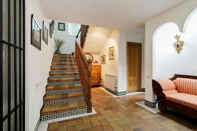 4 soverom Villa til salgs i Granada by - € 735 000 (Ref: 9574809)