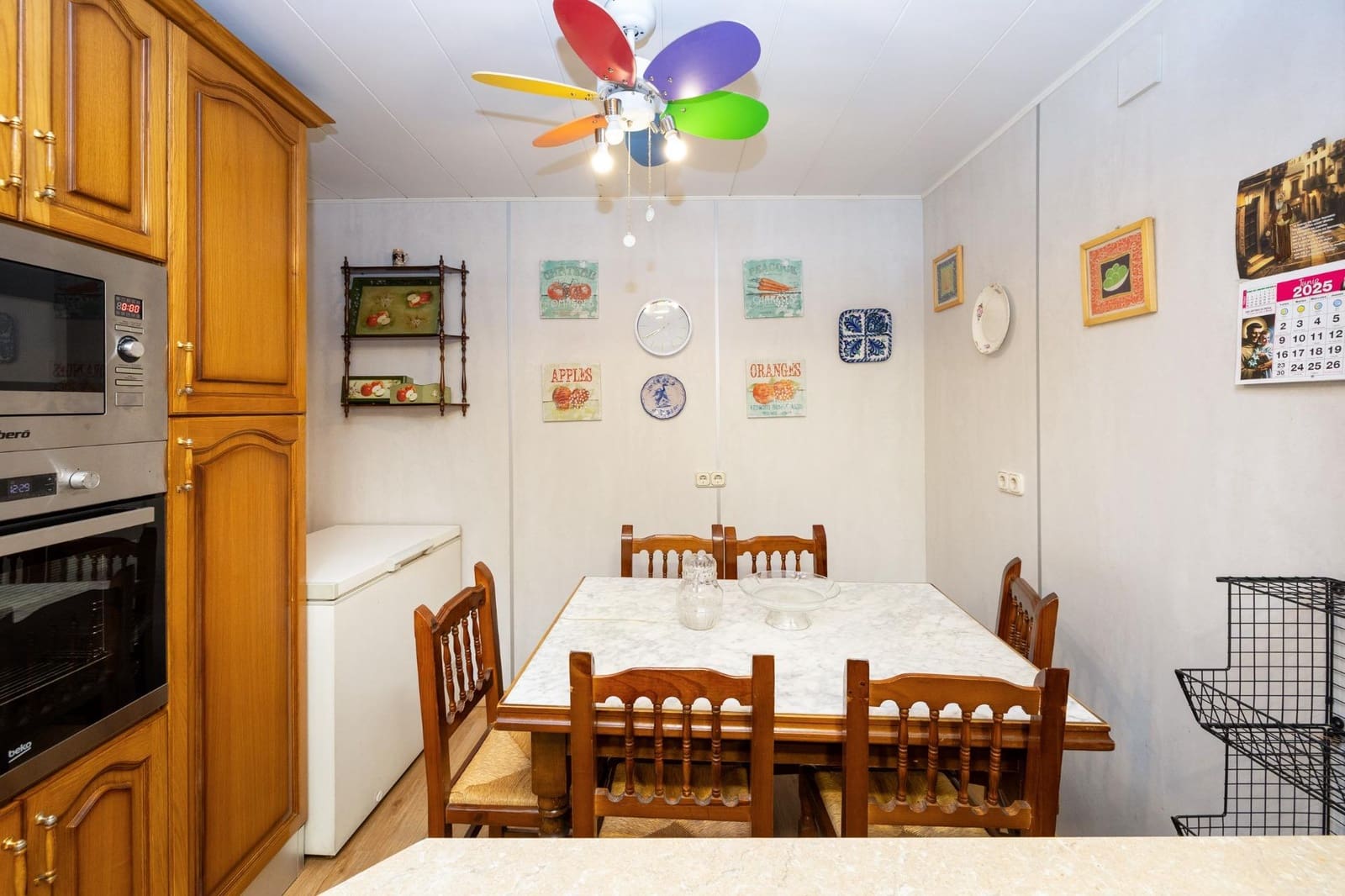 4 bedroom Flat for sale in Granada city with garage - € 455,000 (Ref: 9574810)