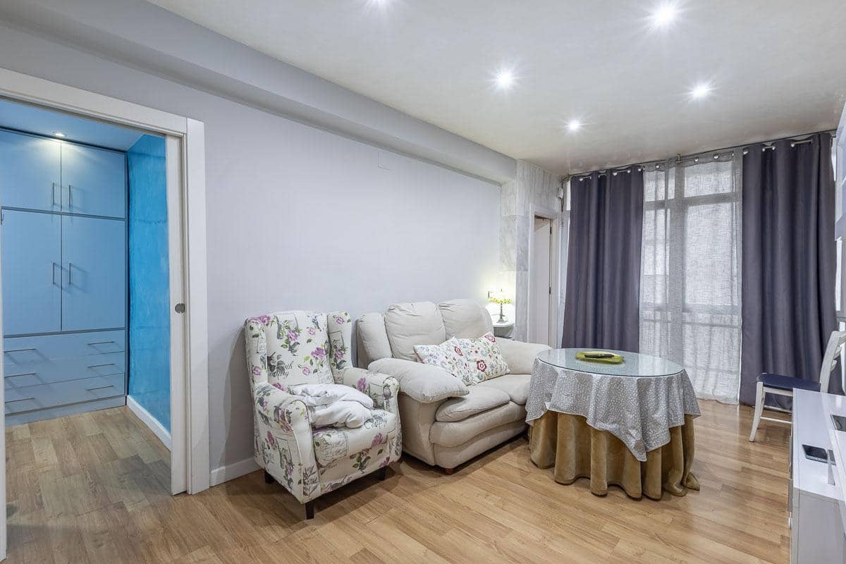 3 sovrum Lägenhet till salu i Granada stad - 235 000 € (Ref: 9583079)