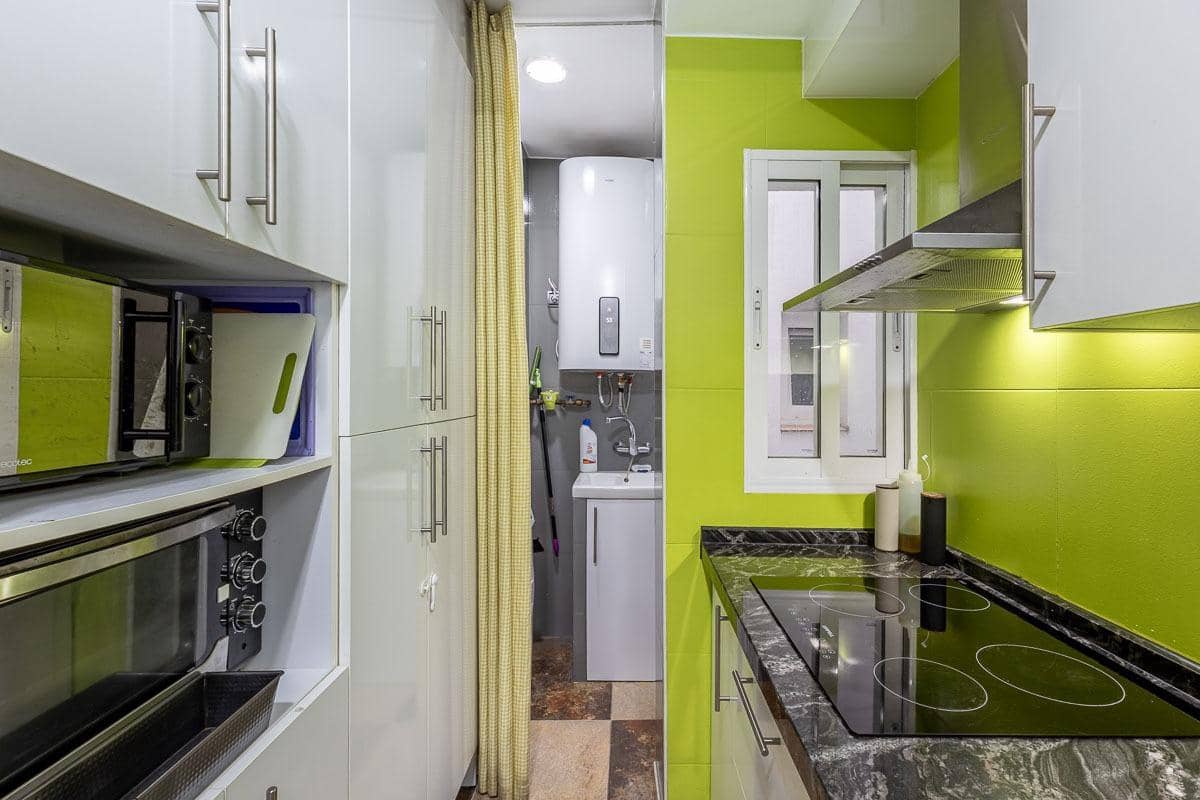 3 sovrum Lägenhet till salu i Granada stad - 235 000 € (Ref: 9583079)