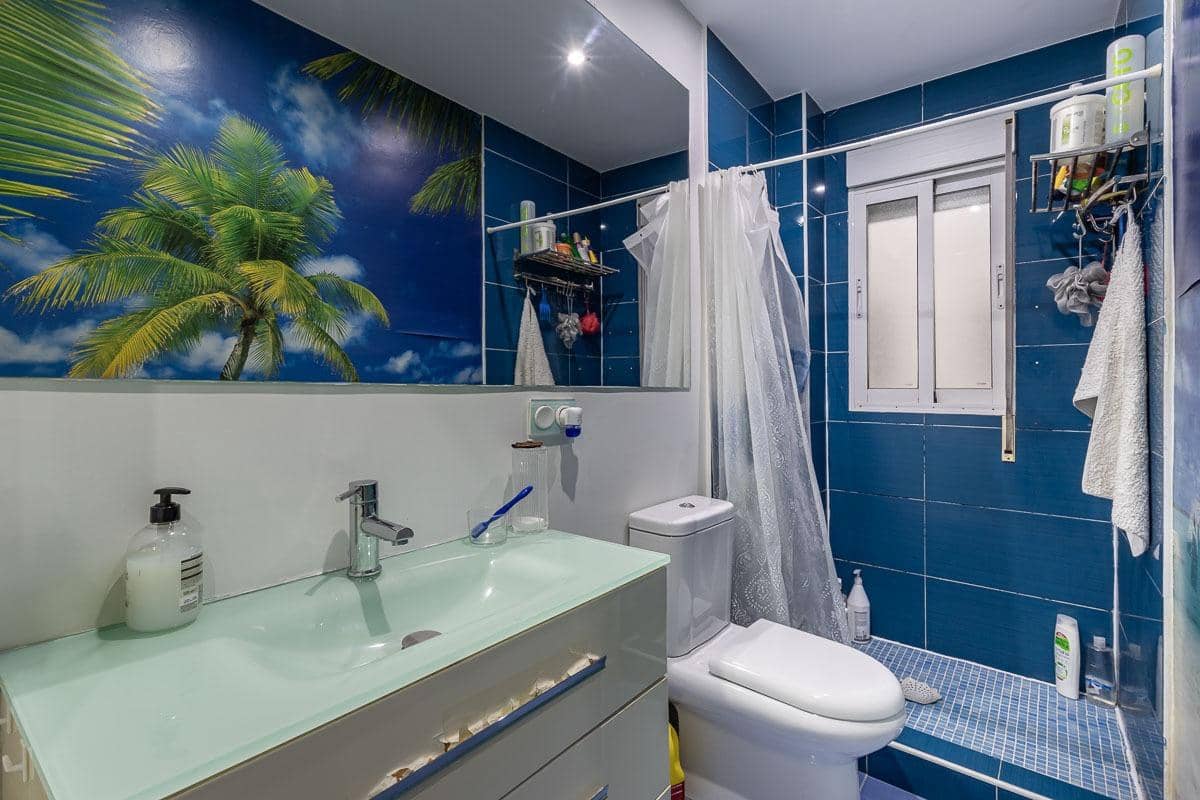 3 sovrum Lägenhet till salu i Granada stad - 235 000 € (Ref: 9583079)