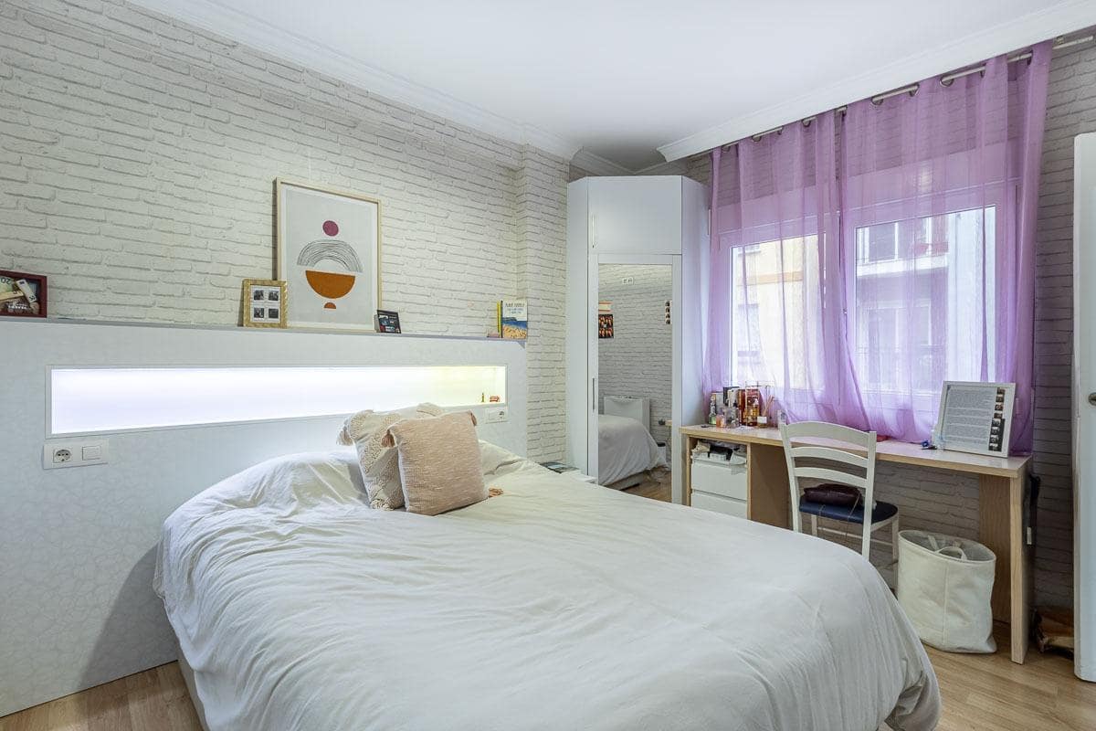 3 sovrum Lägenhet till salu i Granada stad - 235 000 € (Ref: 9583079)