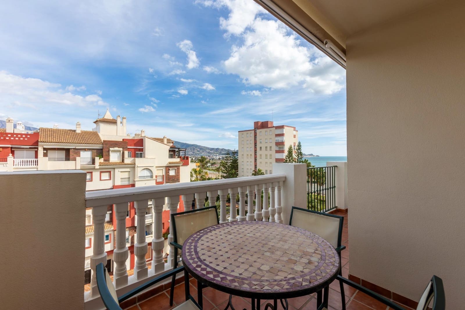 2 bedroom Penthouse for sale in Motril with pool garage - € 367,000 (Ref: 9586763)