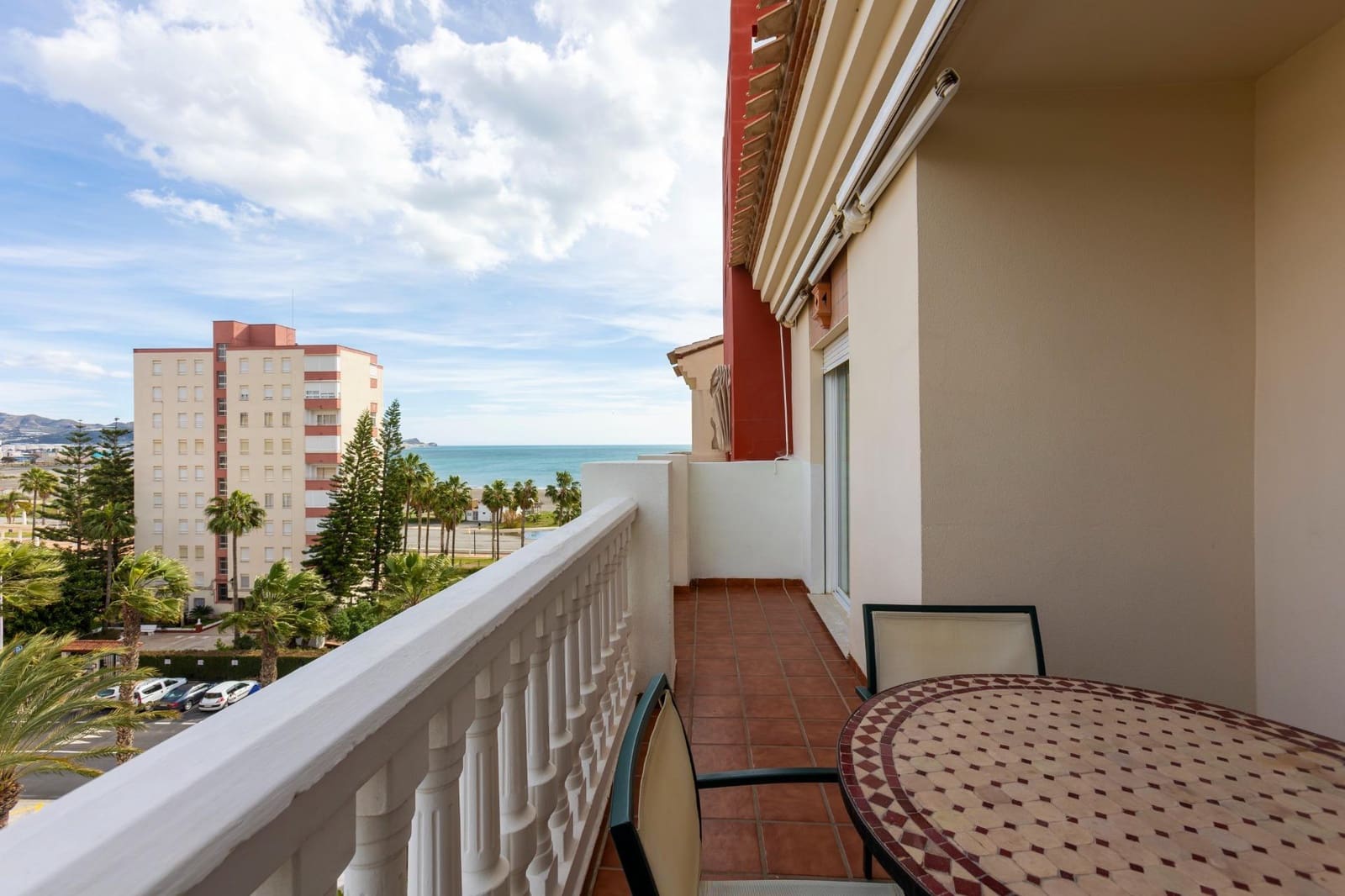 2 bedroom Penthouse for sale in Motril with pool garage - € 367,000 (Ref: 9586763)