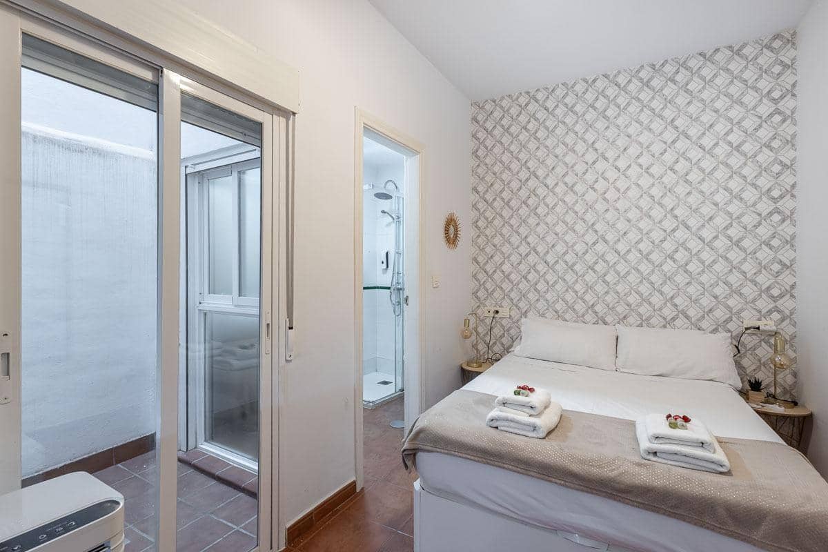 6 bedroom Apartment for sale in Granada city - € 995,000 (Ref: 9586765)