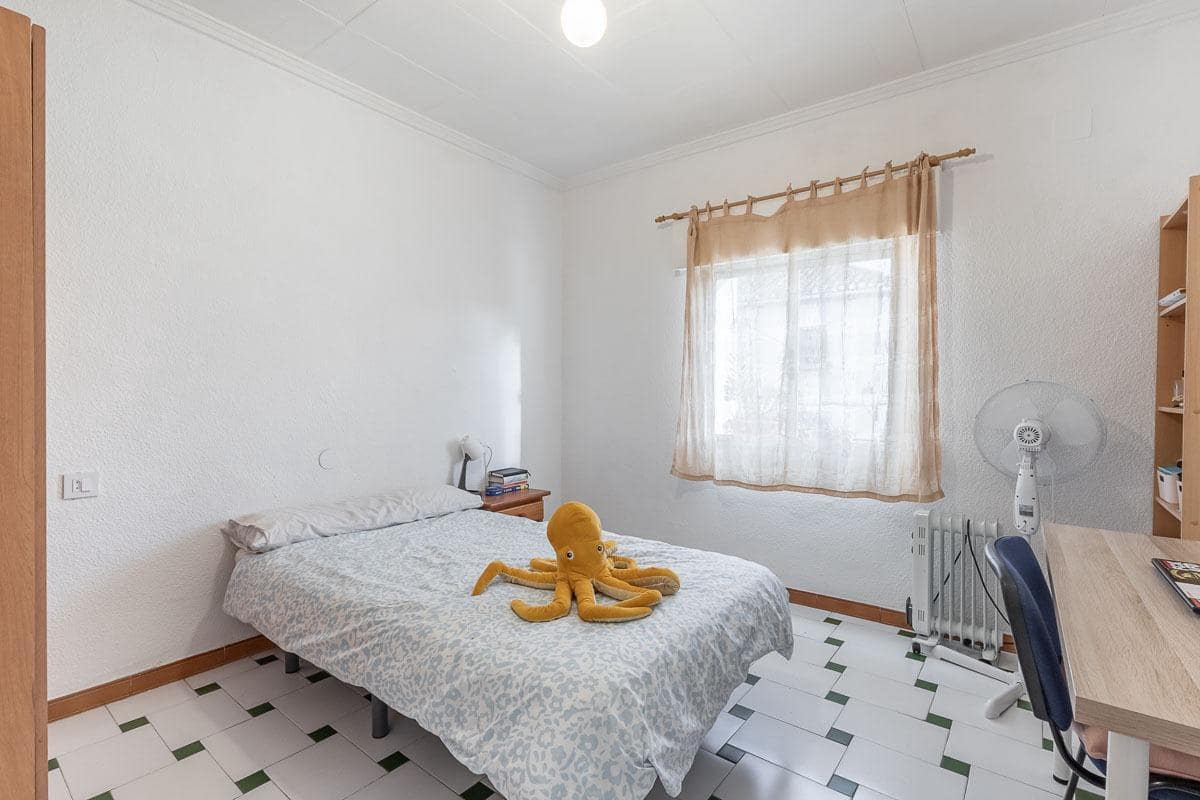 3 bedroom Flat for sale in Granada city - € 195,000 (Ref: 9591606)