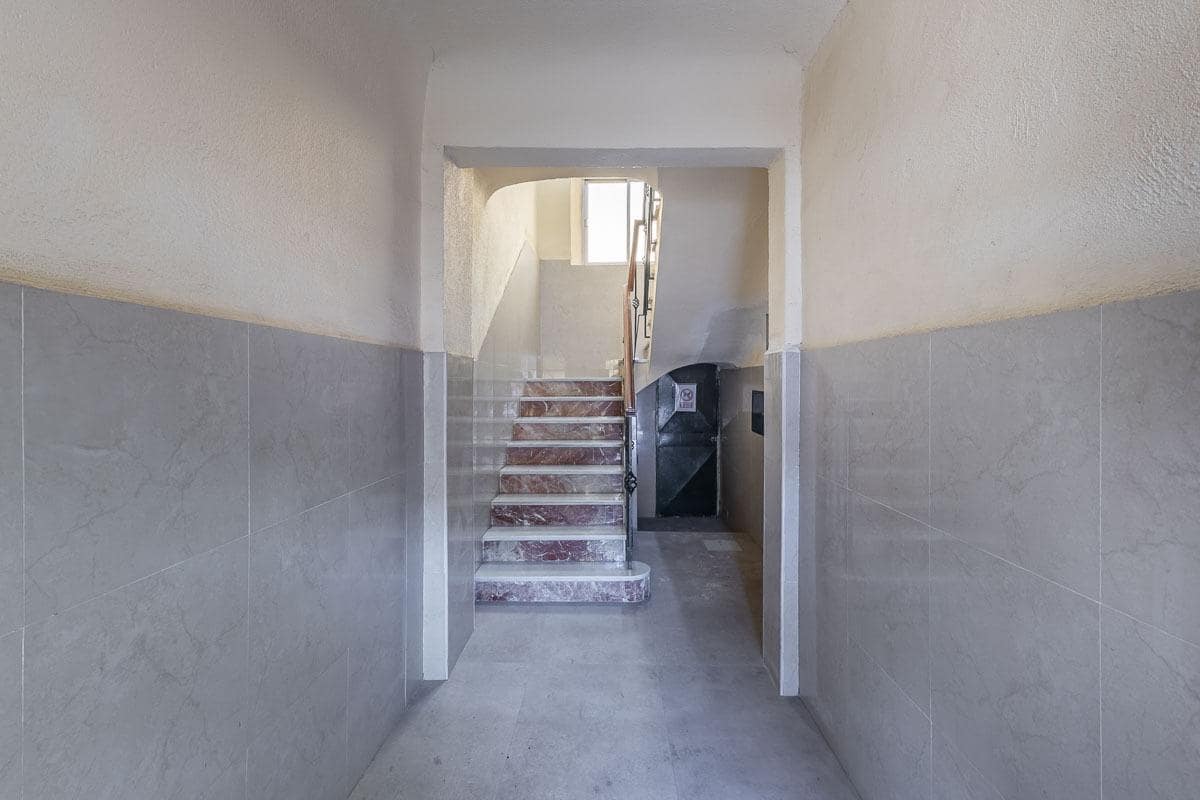 3 bedroom Flat for sale in Granada city - € 195,000 (Ref: 9591606)