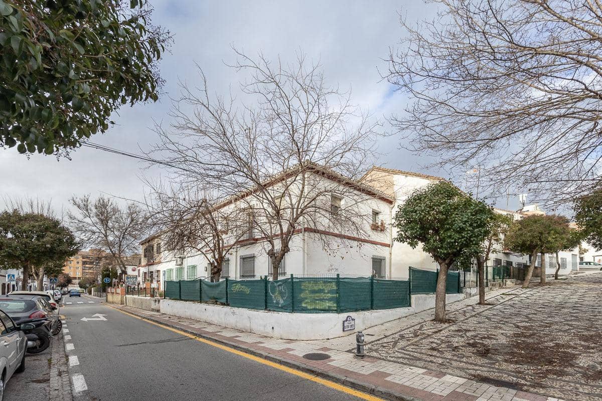 3 bedroom Flat for sale in Granada city - € 195,000 (Ref: 9591606)