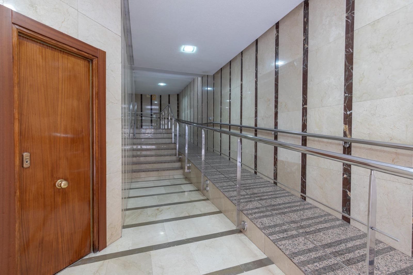 5 soverom Leilighet til salgs i Granada by - € 344 000 (Ref: 9596426)