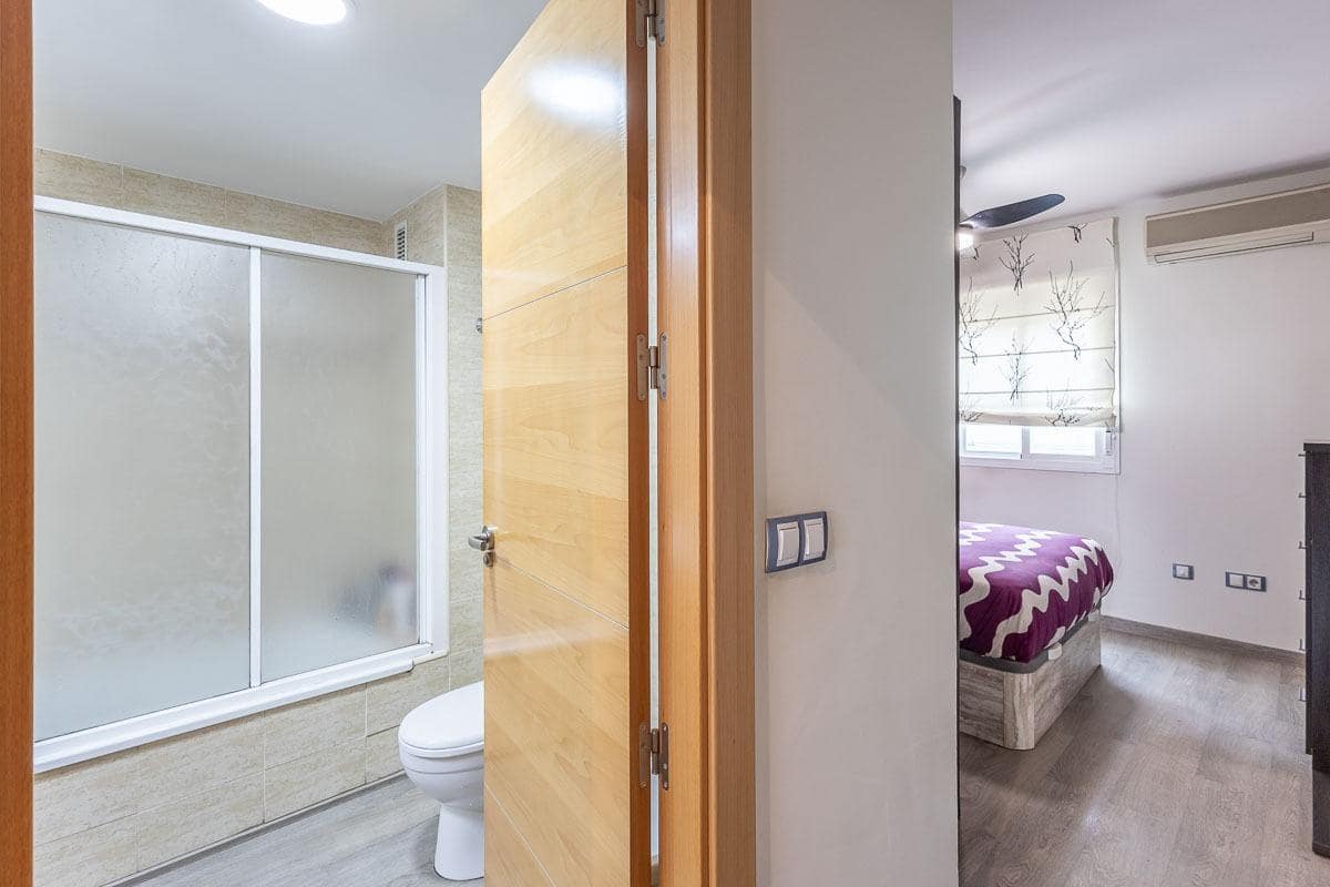 3 makuuhuone Asunto myytävänä paikassa Granada kaupunki mukana 
autotalli - 179 000 € (Ref: 9596429)