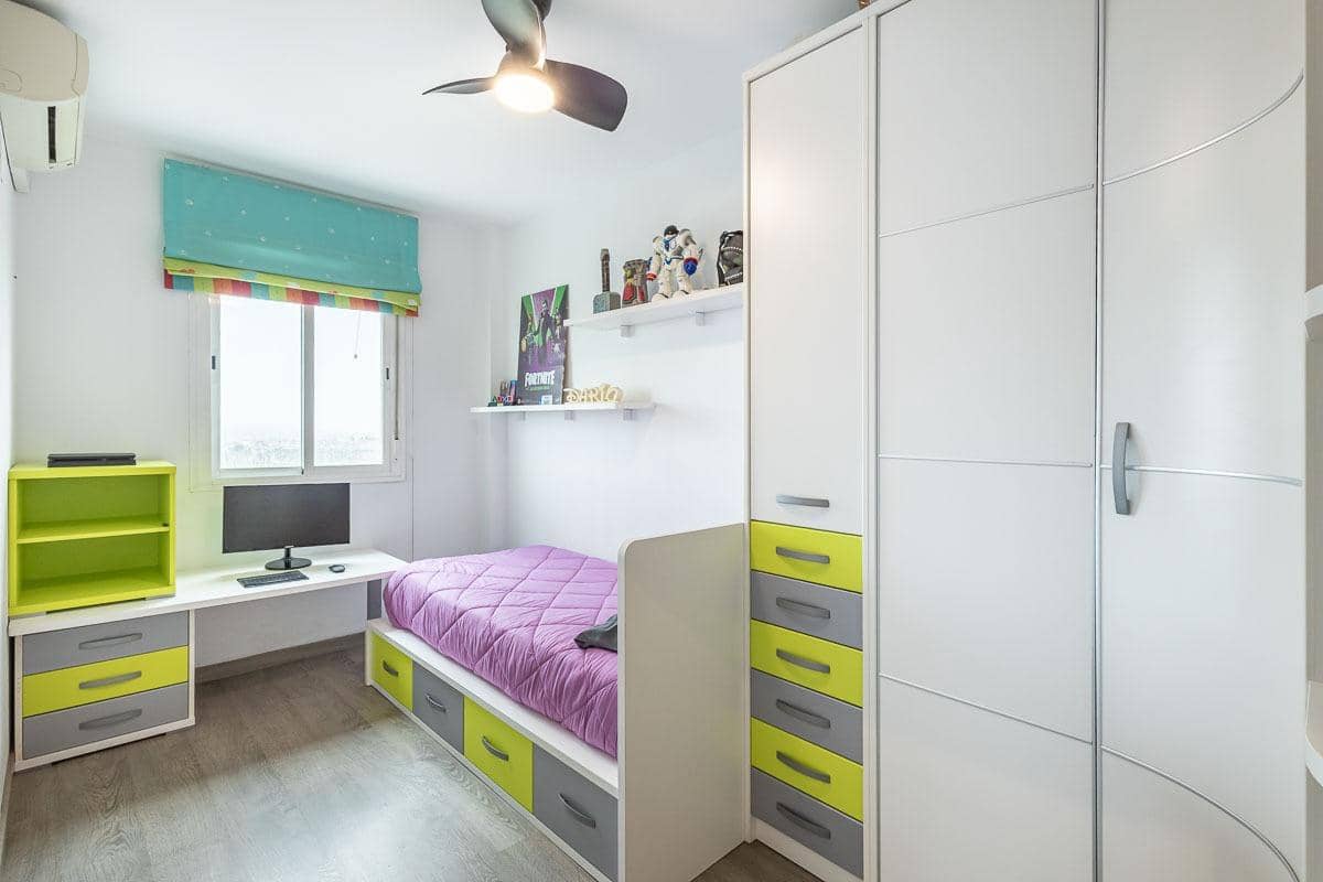 3 makuuhuone Asunto myytävänä paikassa Granada kaupunki mukana 
autotalli - 179 000 € (Ref: 9596429)