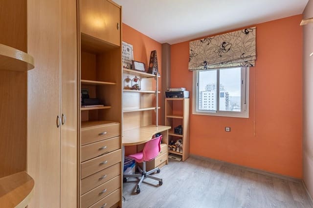 3 makuuhuone Asunto myytävänä paikassa Granada kaupunki mukana 
autotalli - 179 000 € (Ref: 9596429)