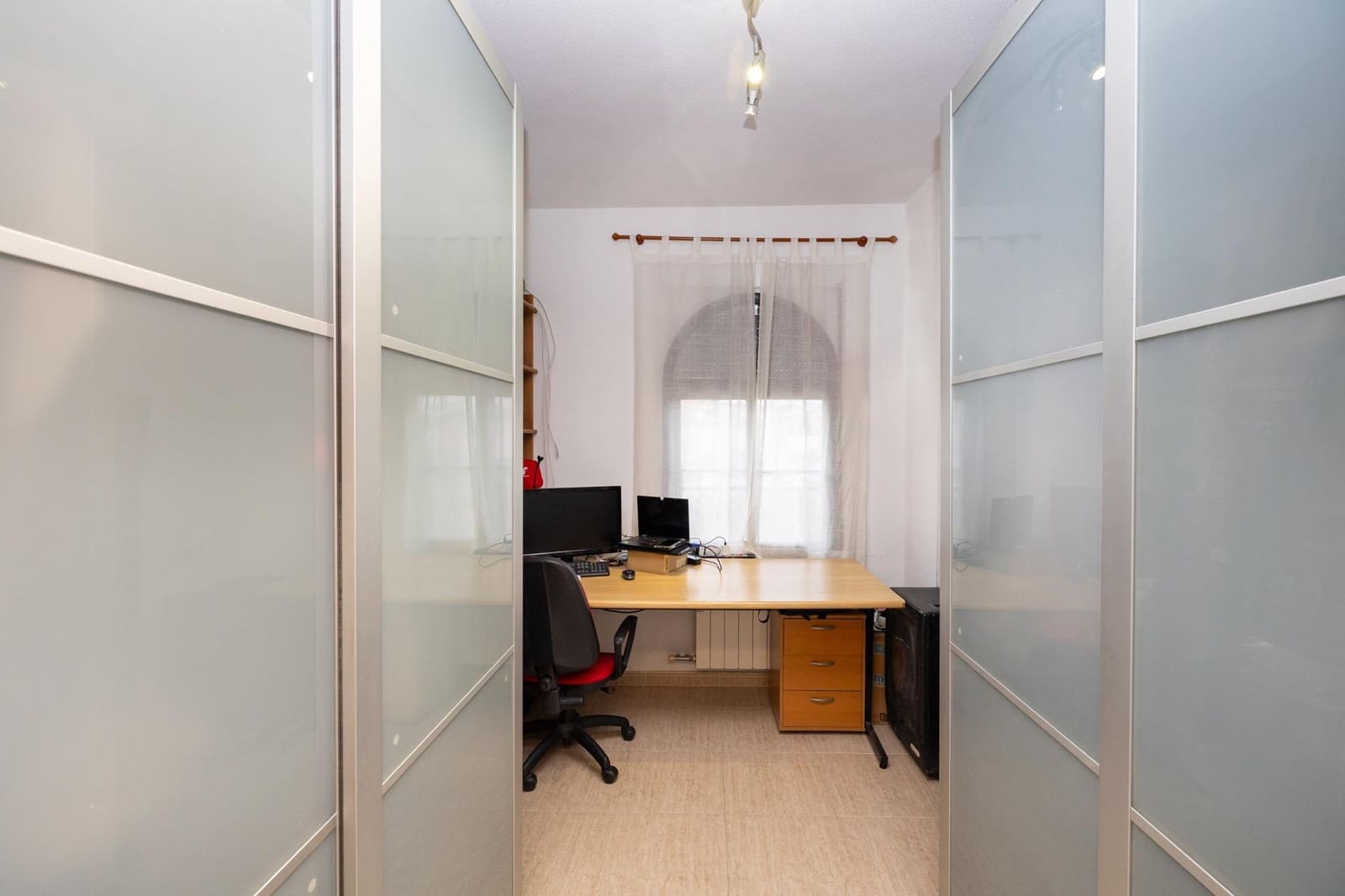 5 chambre Villa/Maison à vendre à Jun avec garage - 267 000 € (Ref: 9596430)