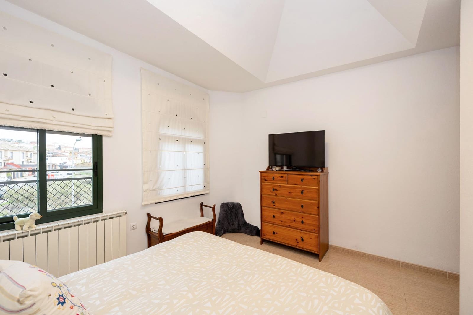 5 chambre Villa/Maison à vendre à Jun avec garage - 267 000 € (Ref: 9596430)