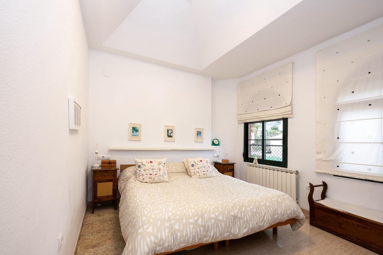 5 chambre Villa/Maison à vendre à Jun avec garage - 267 000 € (Ref: 9596430)