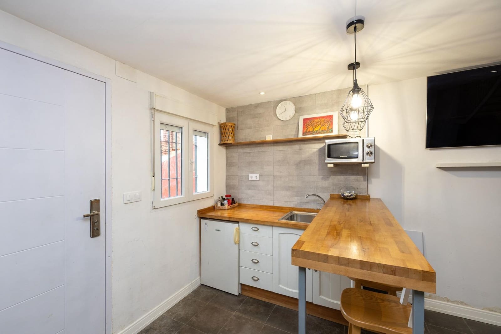 5 chambre Villa/Maison à vendre à Jun avec garage - 267 000 € (Ref: 9596430)