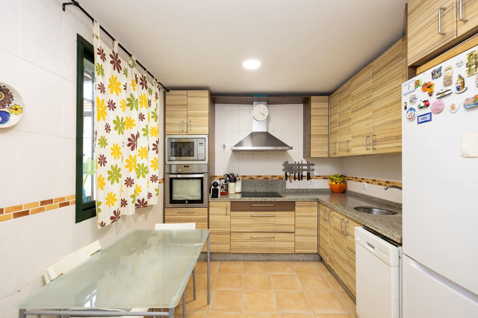 5 chambre Villa/Maison à vendre à Jun avec garage - 267 000 € (Ref: 9596430)