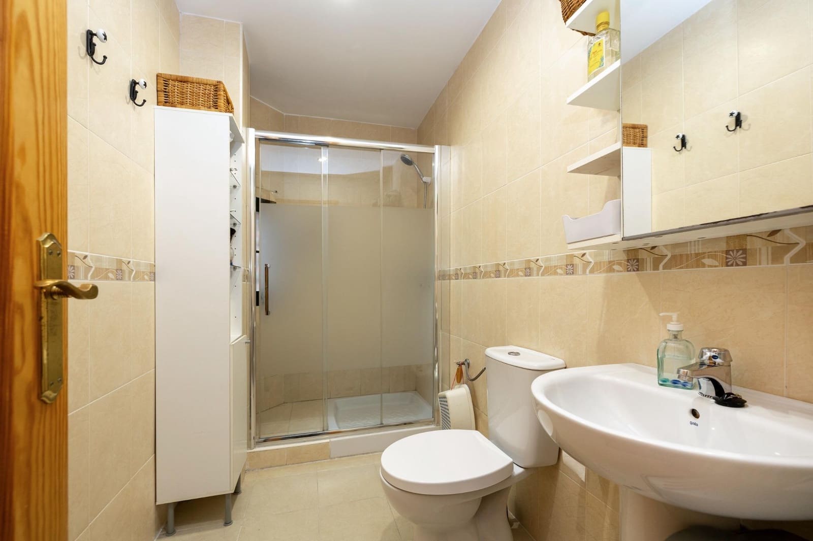 5 chambre Villa/Maison à vendre à Jun avec garage - 267 000 € (Ref: 9596430)