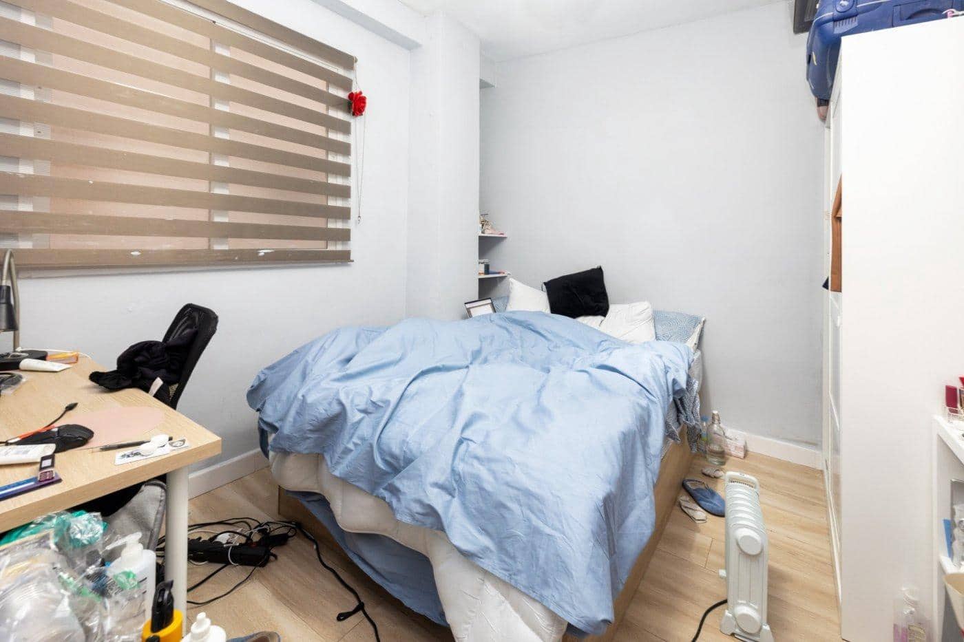 Piso de 5 habitaciones en Granada ciudad en venta - 330.000 € (Ref: 9596431)