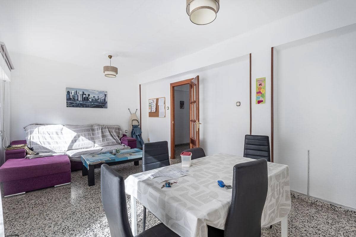 4 sovrum Lägenhet till salu i Granada stad - 220 000 € (Ref: 9599736)