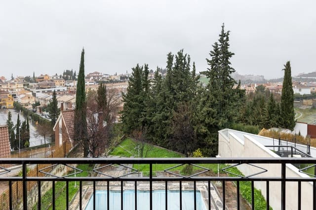 3 bedroom Villa for sale in Huétor Vega with pool garage - € 375,000 (Ref: 9599742)