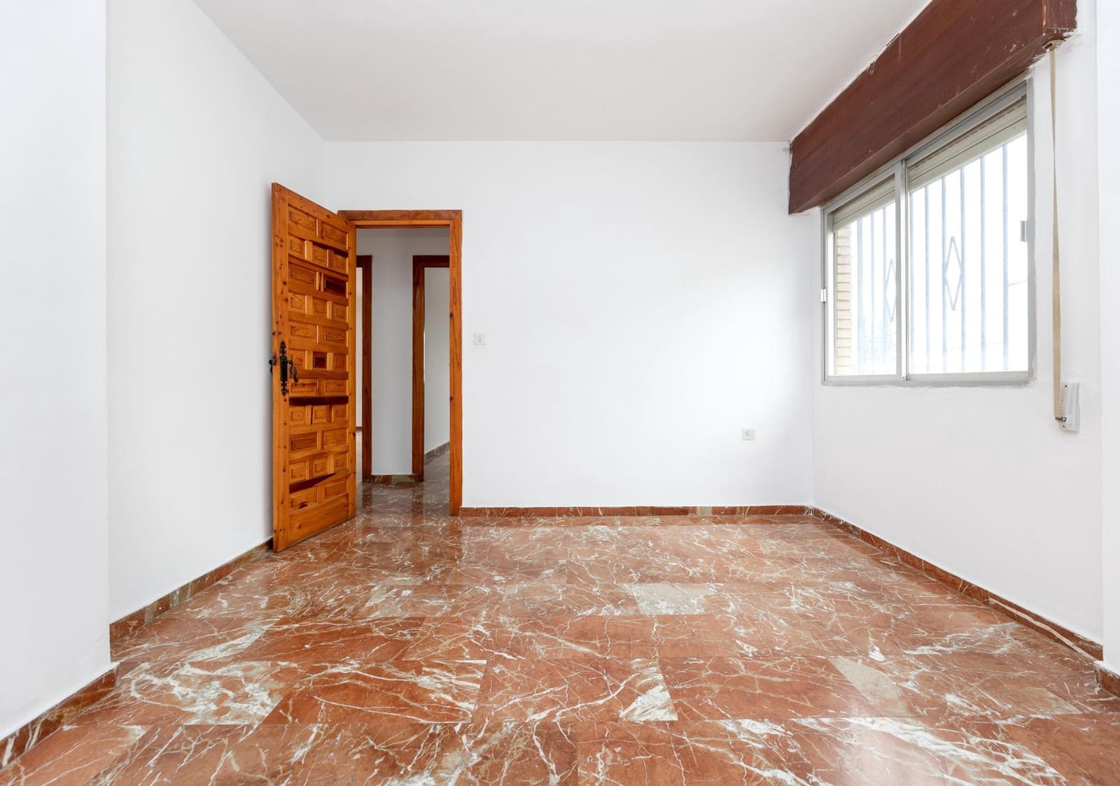 Chalet de 3 habitaciones en Huétor Vega en venta con piscina garaje - 365.000 € (Ref: 9599742)