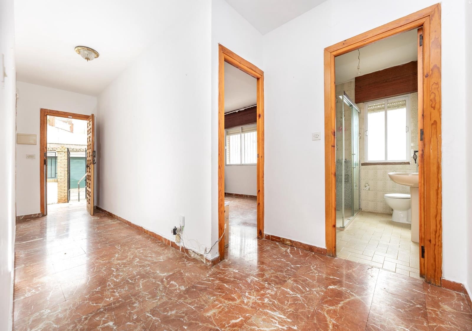Chalet de 3 habitaciones en Huétor Vega en venta con piscina garaje - 365.000 € (Ref: 9599742)