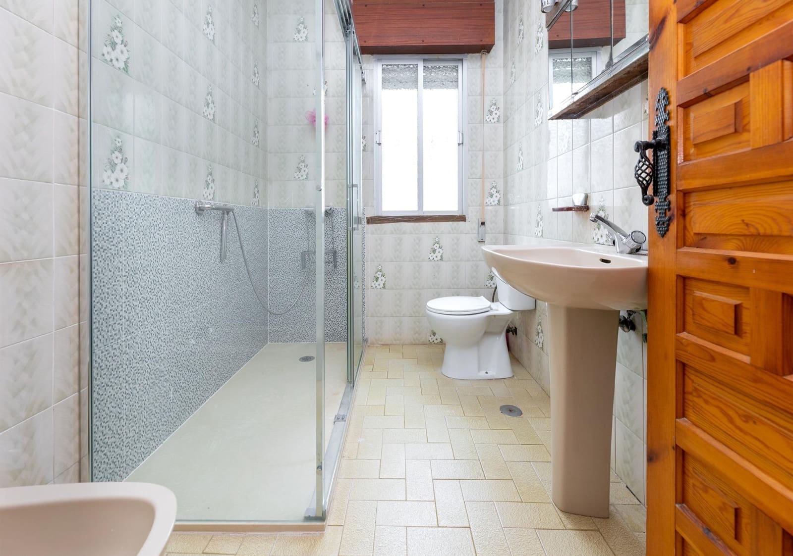 Chalet de 3 habitaciones en Huétor Vega en venta con piscina garaje - 365.000 € (Ref: 9599742)