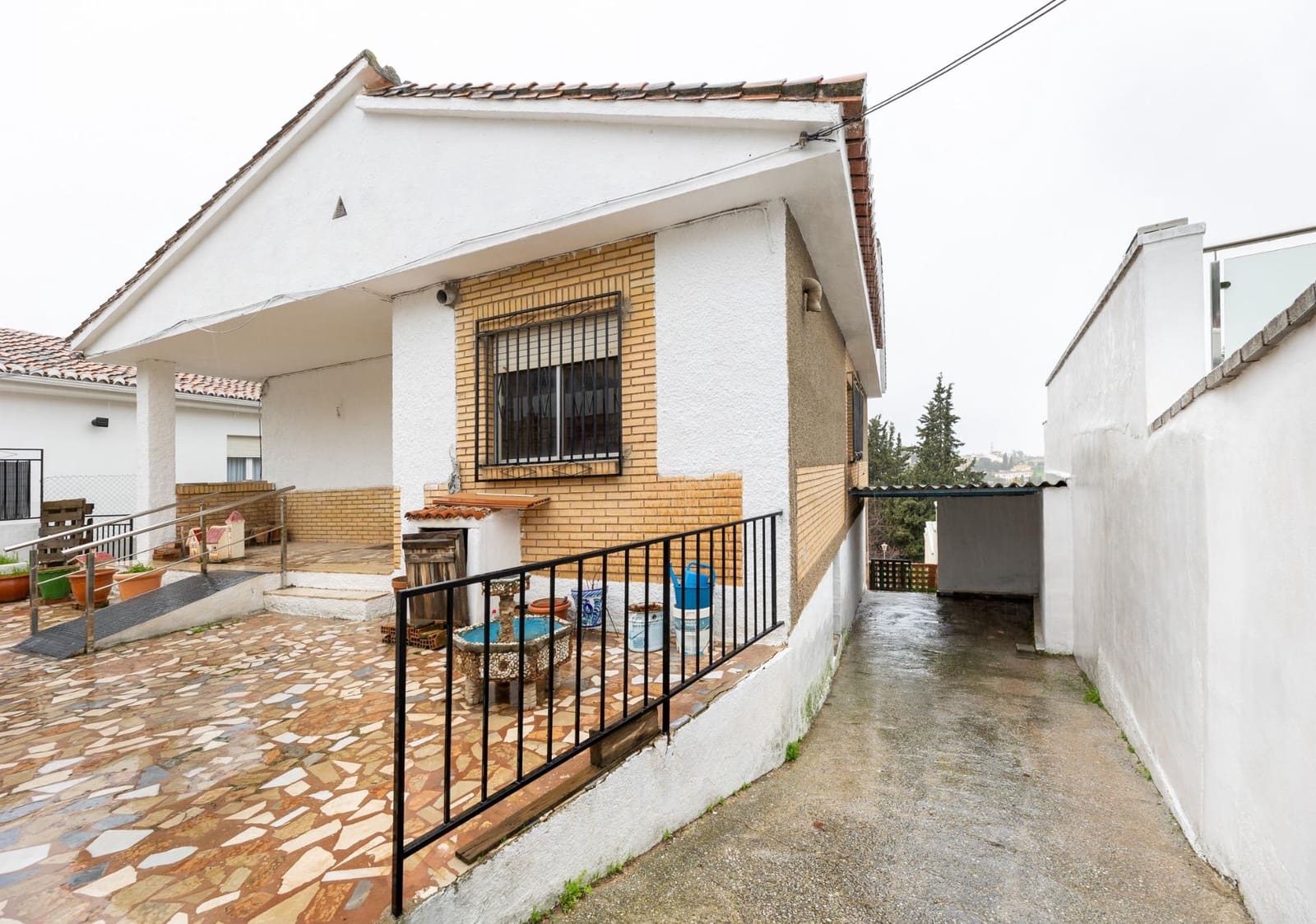 Chalet de 3 habitaciones en Huétor Vega en venta con piscina garaje - 365.000 € (Ref: 9599742)