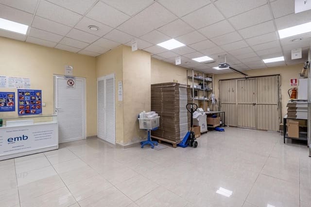 Erhverv til salg i Zaidin, Granada by - € 320.000 (Ref: 9599744)