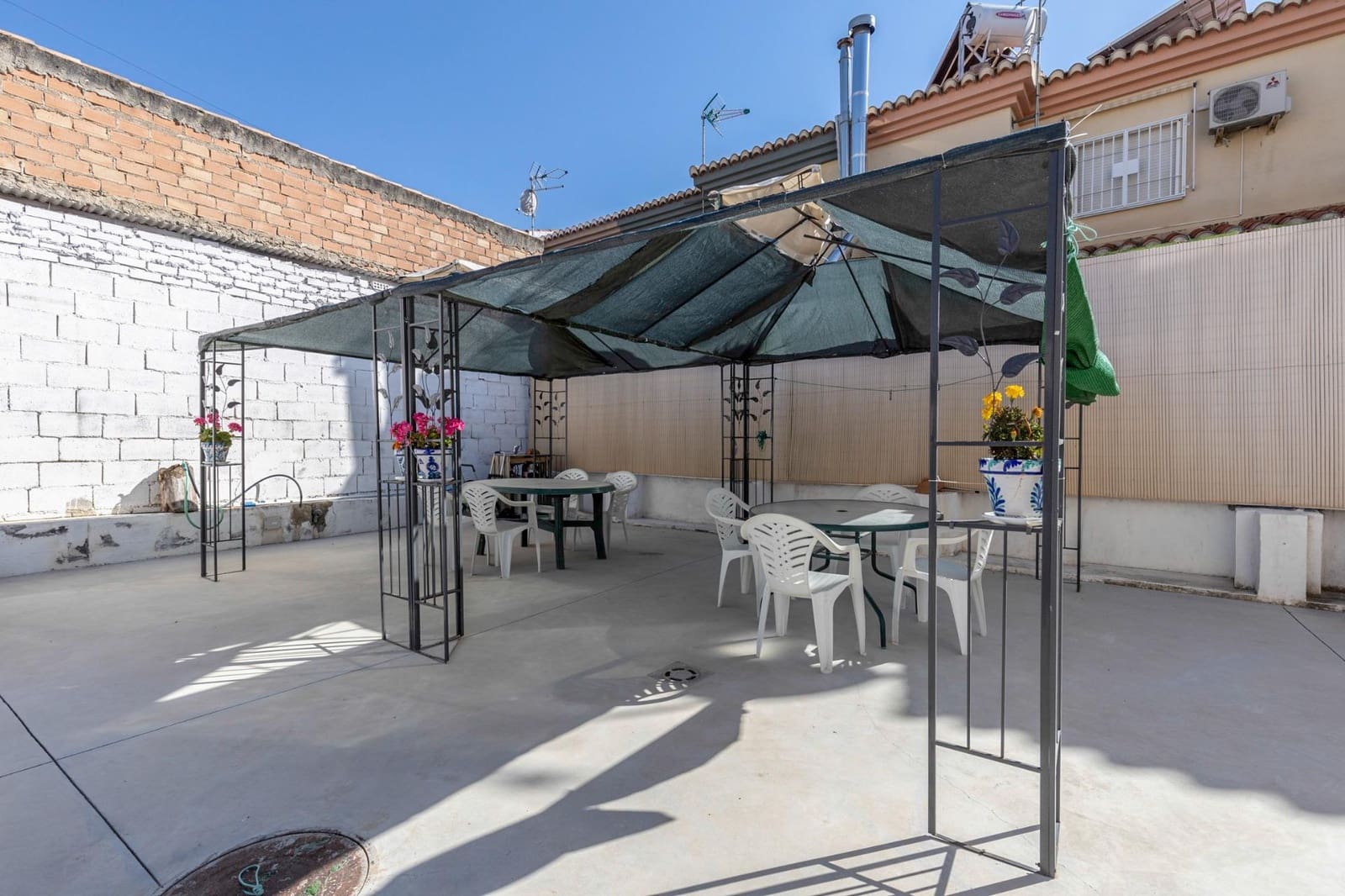 3 camera da letto Villetta a Schiera in vendita in Ogijares con piscina garage - 275.000 € (Rif: 9599745)