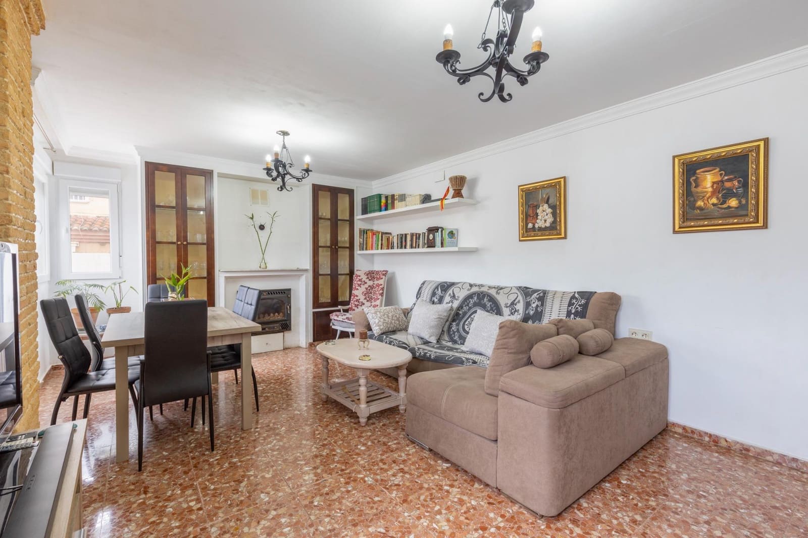 3 Zimmer Reihenhaus zu verkaufen in Ogijares mit Pool Garage - 275.000 € (Ref: 9599745)