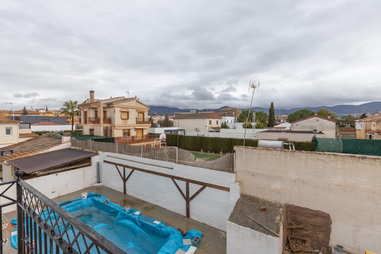 3 Zimmer Reihenhaus zu verkaufen in Ogijares mit Pool Garage - 275.000 € (Ref: 9599745)
