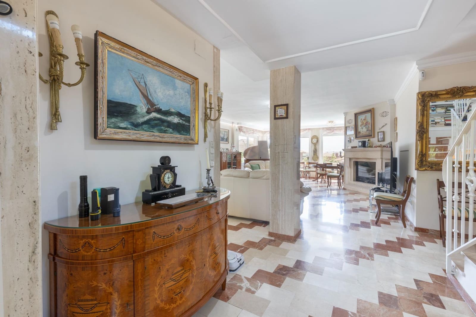 7 quarto Moradia para venda em Las Gabias com piscina garagem - 575 000 € (Ref: 9599751)