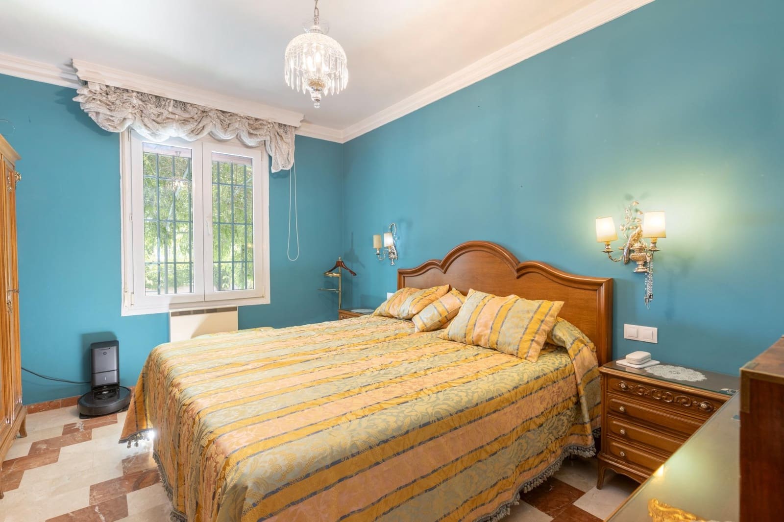 7 quarto Moradia para venda em Las Gabias com piscina garagem - 575 000 € (Ref: 9599751)