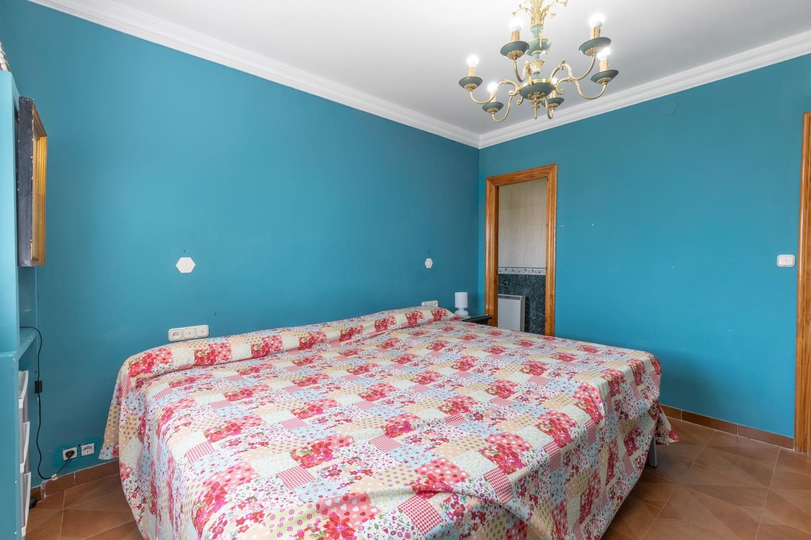 7 quarto Moradia para venda em Las Gabias com piscina garagem - 575 000 € (Ref: 9599751)