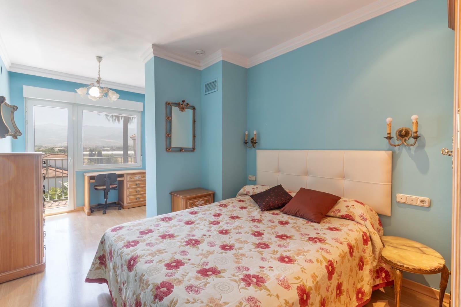 7 quarto Moradia para venda em Las Gabias com piscina garagem - 575 000 € (Ref: 9599751)