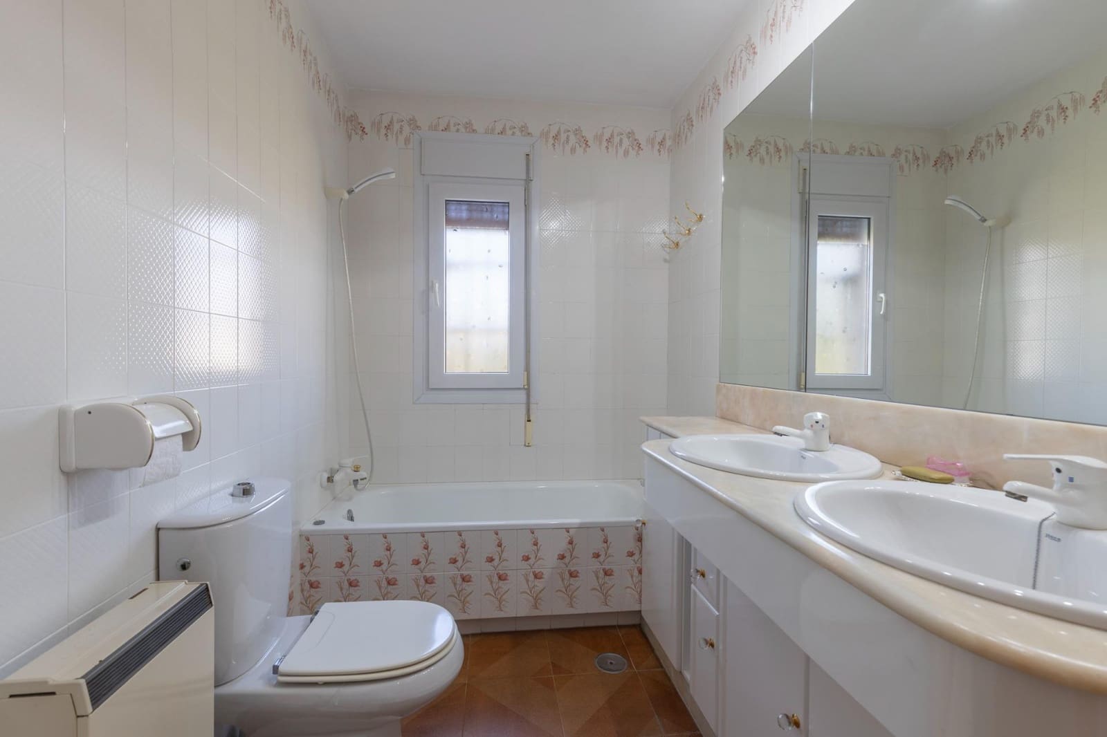 7 quarto Moradia para venda em Las Gabias com piscina garagem - 575 000 € (Ref: 9599751)