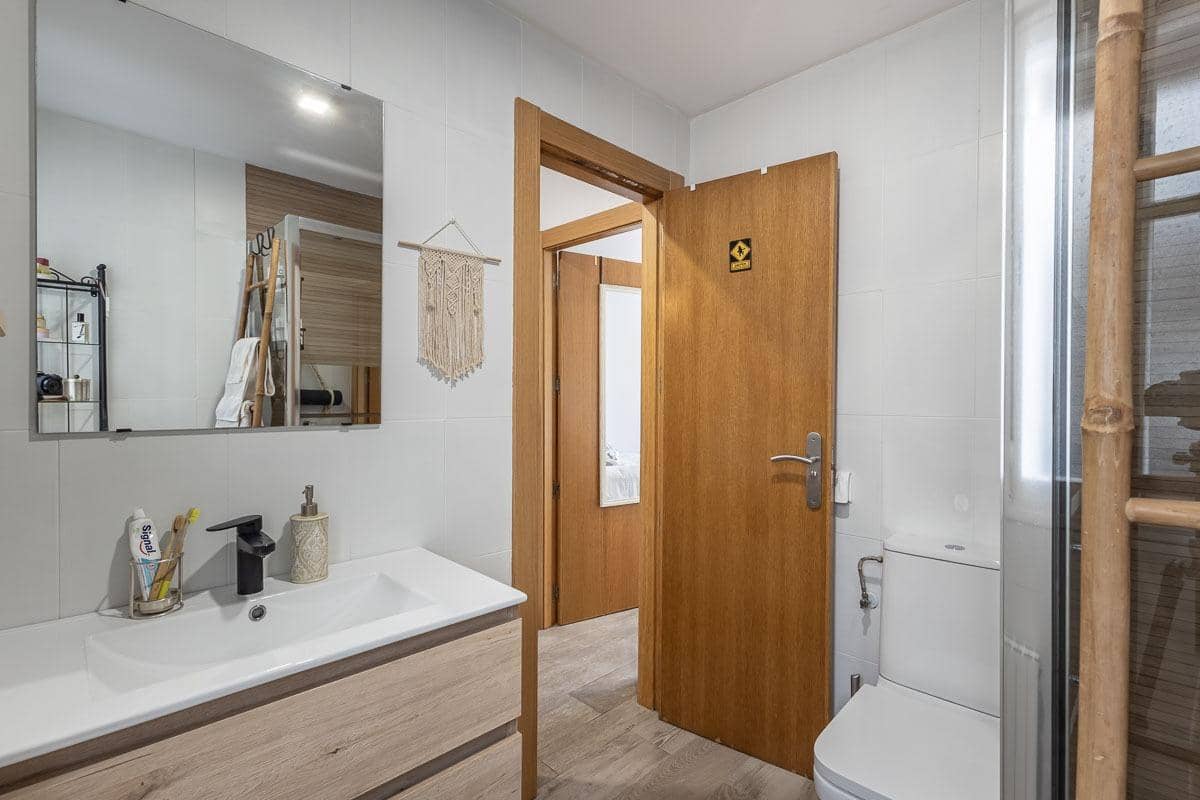 2 slaapkamer Flat te koop in Armilla met garage - € 195.000 (Ref: 9605227)