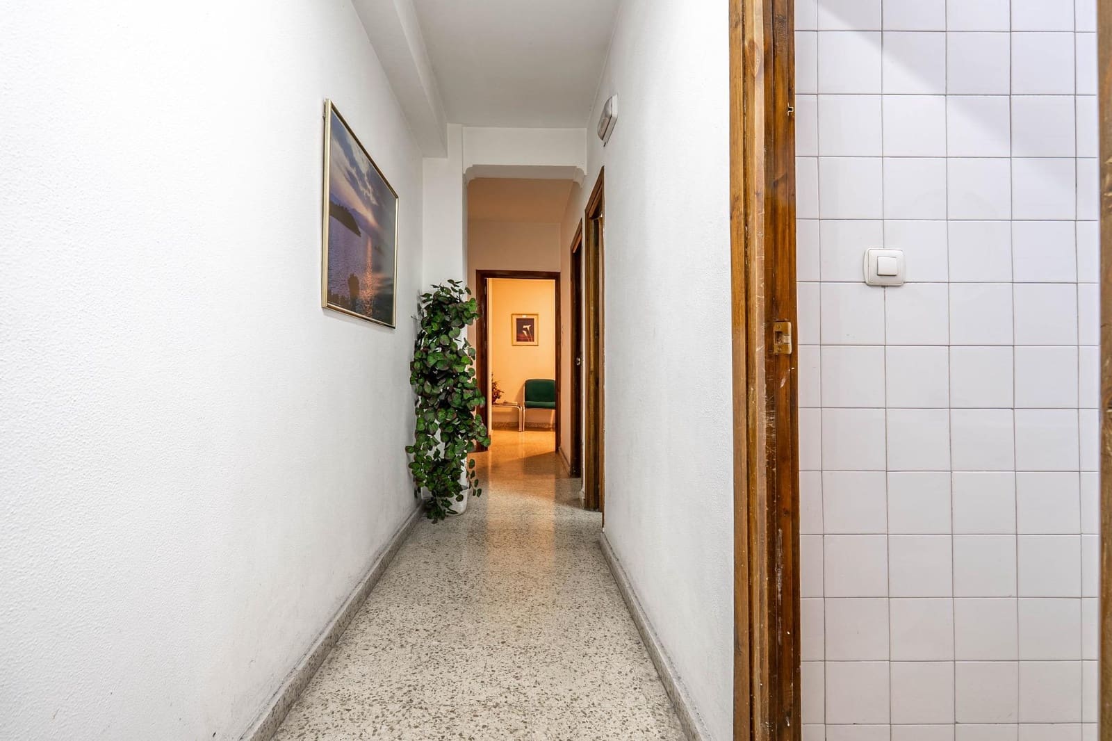 5 Zimmer Wohnung zu verkaufen in Granada Stadt - 295.000 € (Ref: 9605230)